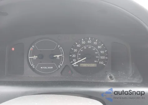 2001 Chevrolet Prizm from USA, damaged, VIN 1Y1SK52861Z441028